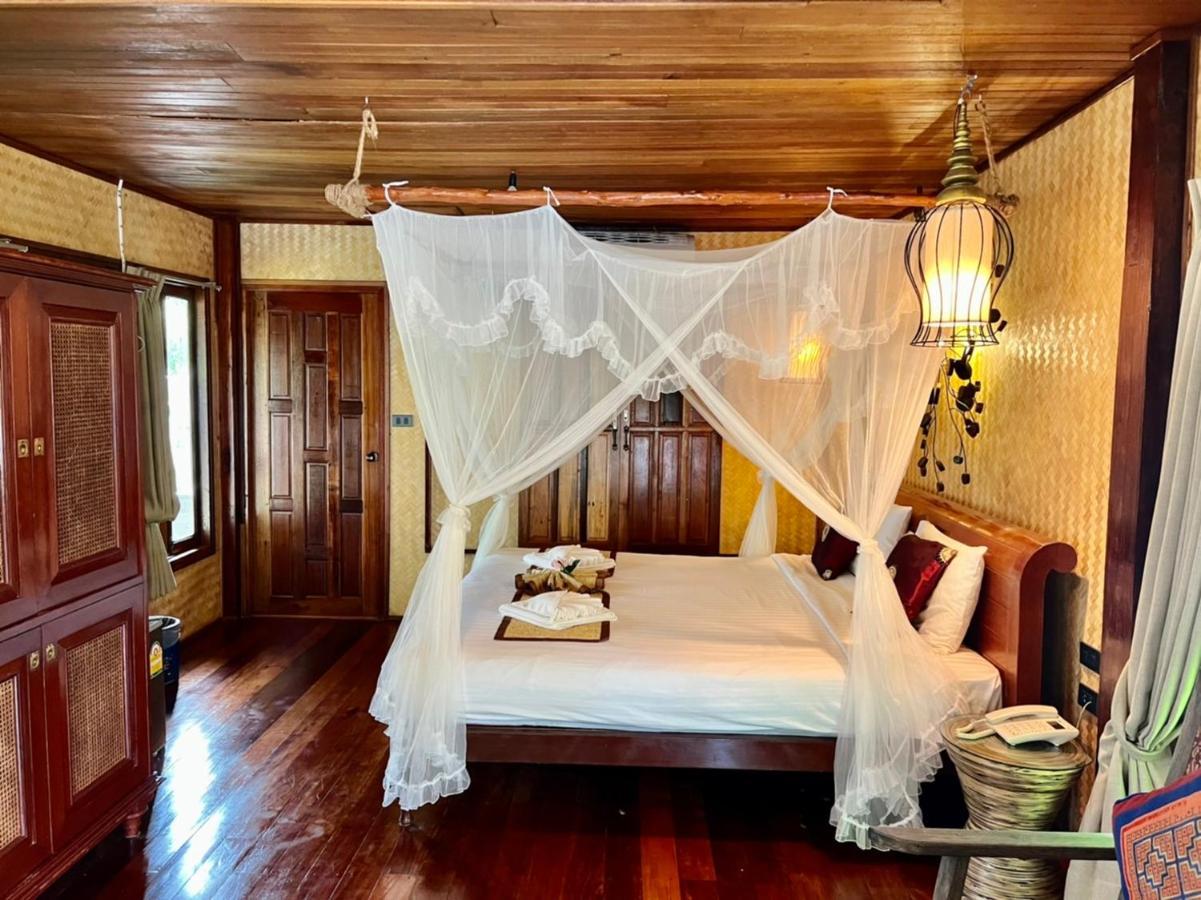 Bora Bora Villa Phuket Чалонг Екстер'єр фото