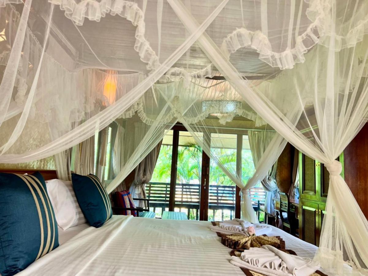 Bora Bora Villa Phuket Чалонг Екстер'єр фото