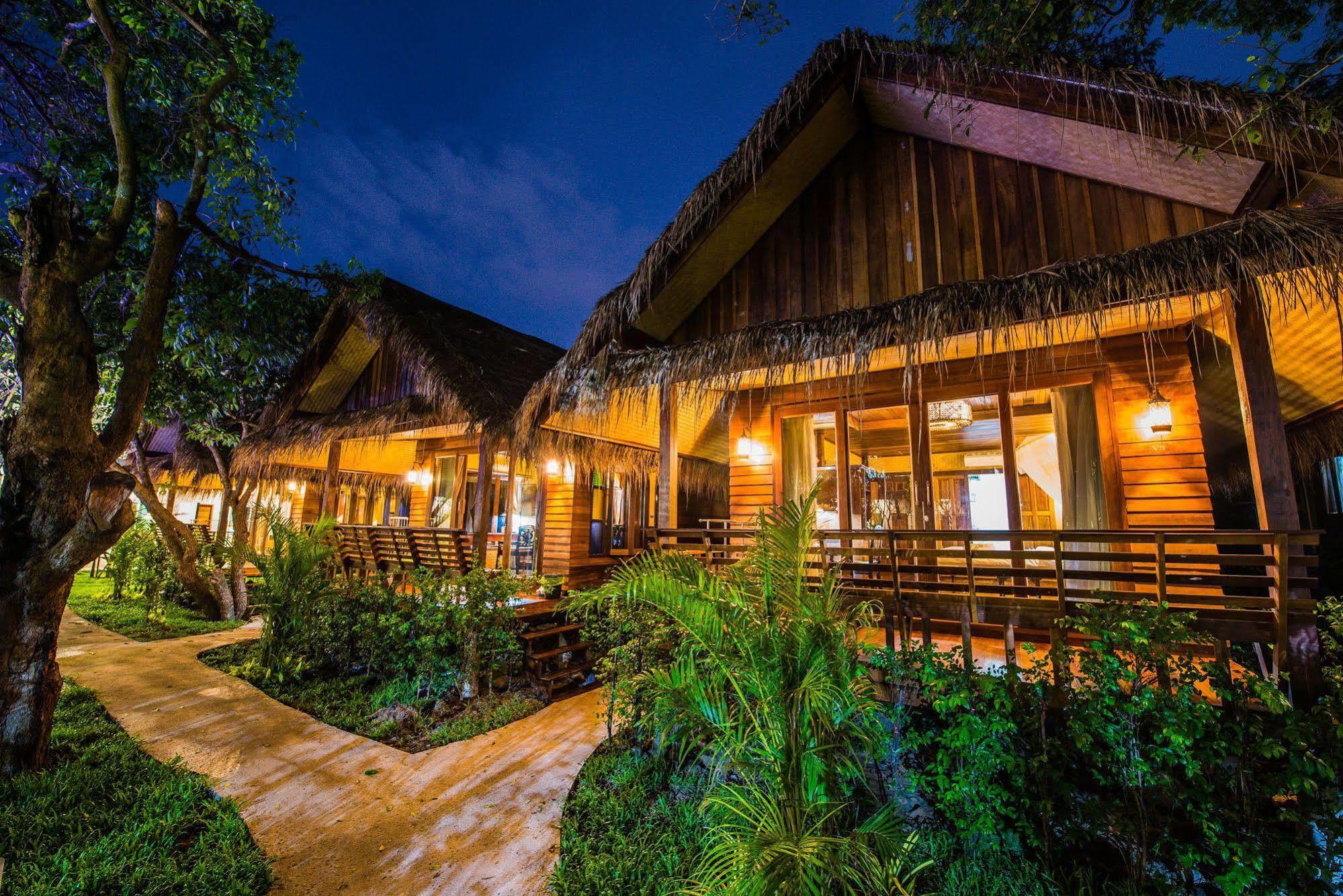 Bora Bora Villa Phuket Чалонг Екстер'єр фото
